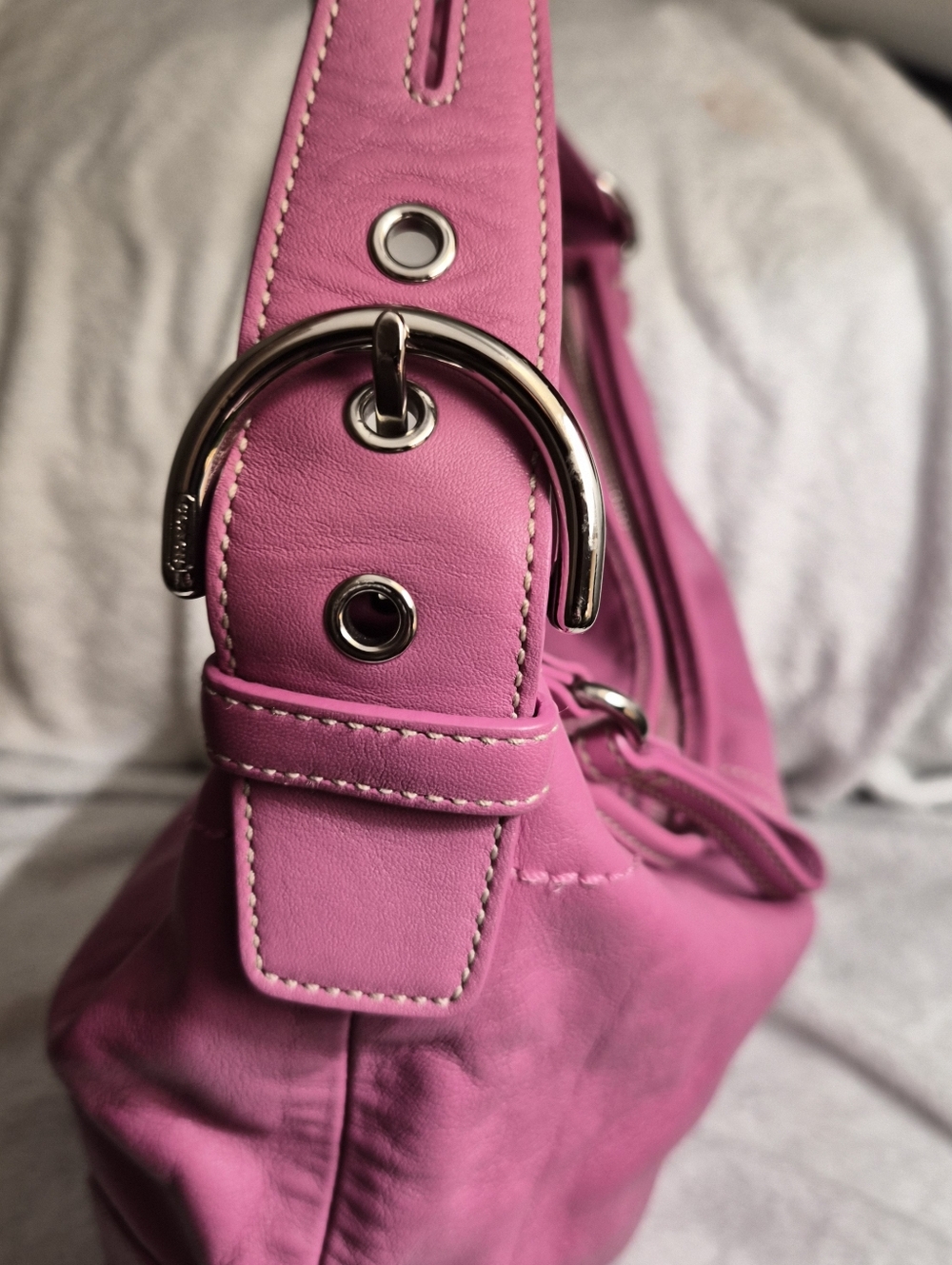 RARE Vintage Coach Soho Pink Leather Hobo Bag 3651 Y2K Bubblegum Pink - Picture 5 of 8